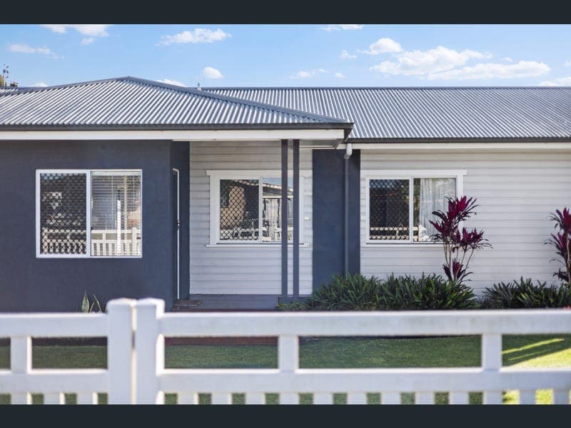 51 Croxley Street, Harristown — photo 1 of 5