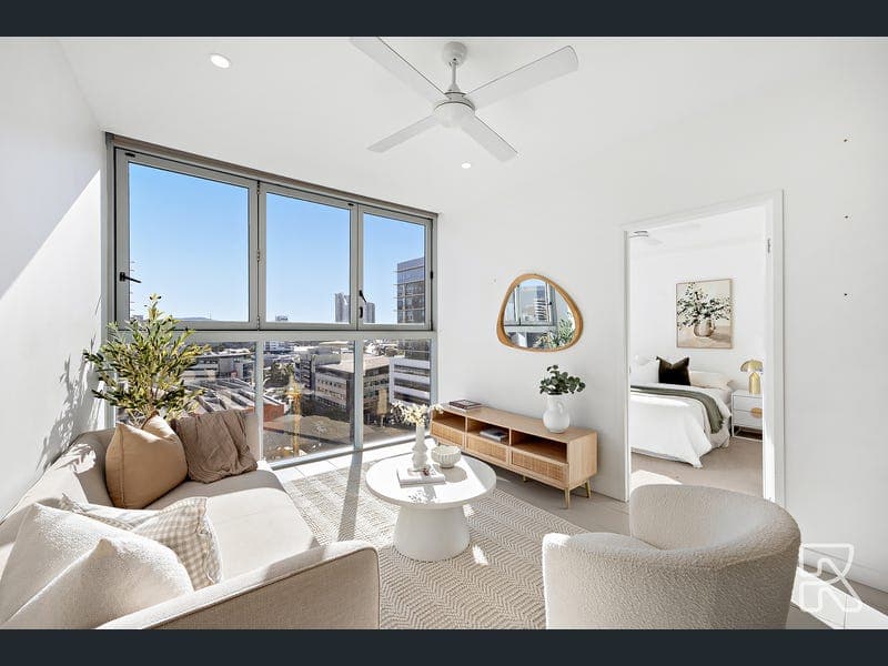 21104/37 Kyabra Street, Newstead — photo 1 of 5
