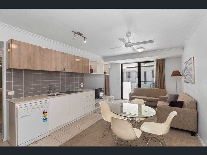 5/5 Kingsway Place, Townsville City — photo 1 of 5