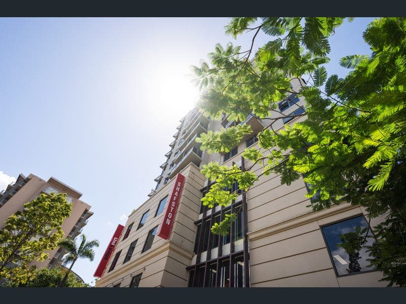 1002/188 Shafston Avenue, Kangaroo Point — photo 1 of 4