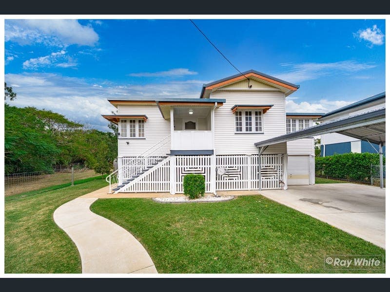 92 Curran Street, Koongal — photo 1 of 5