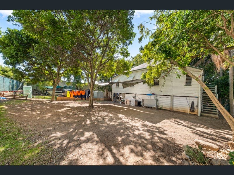 66 Park Road West, Dutton Park — photo 1 of 5