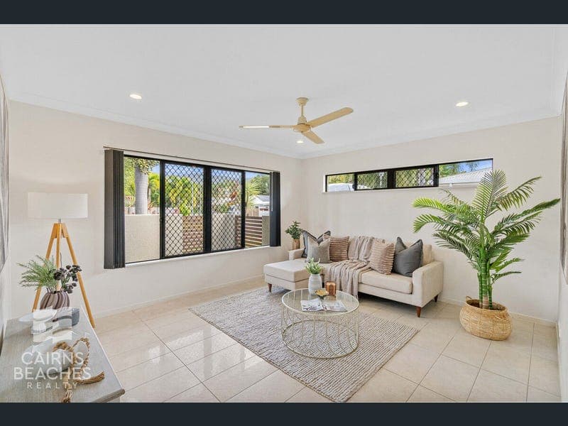 10 Torbay Street, Kewarra Beach — photo 1 of 5