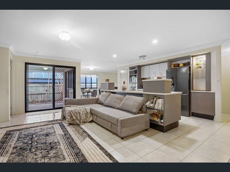 127 Currajong Place, Brassall — photo 1 of 5