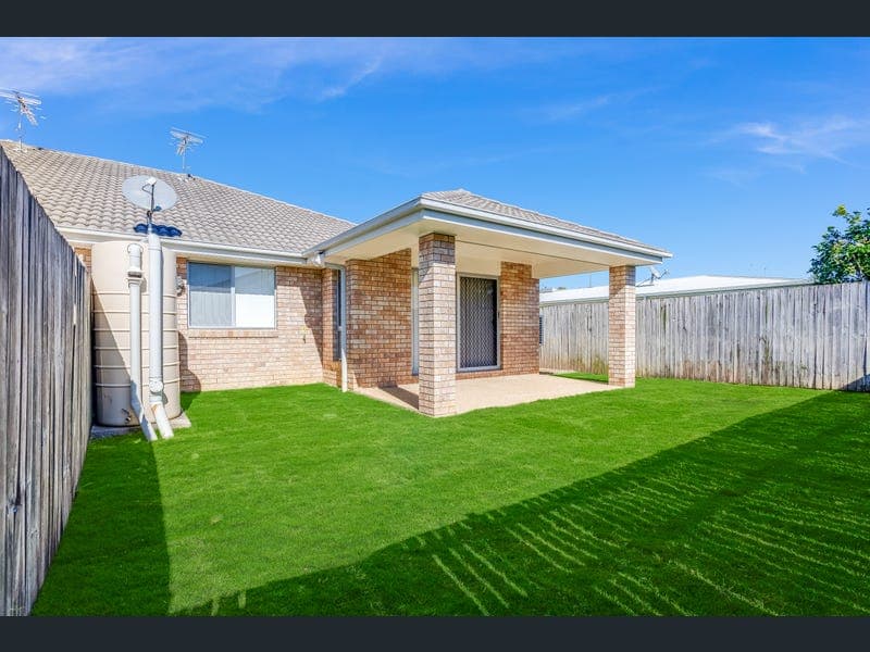 1/3 Mccallum Street, Caboolture — photo 1 of 5