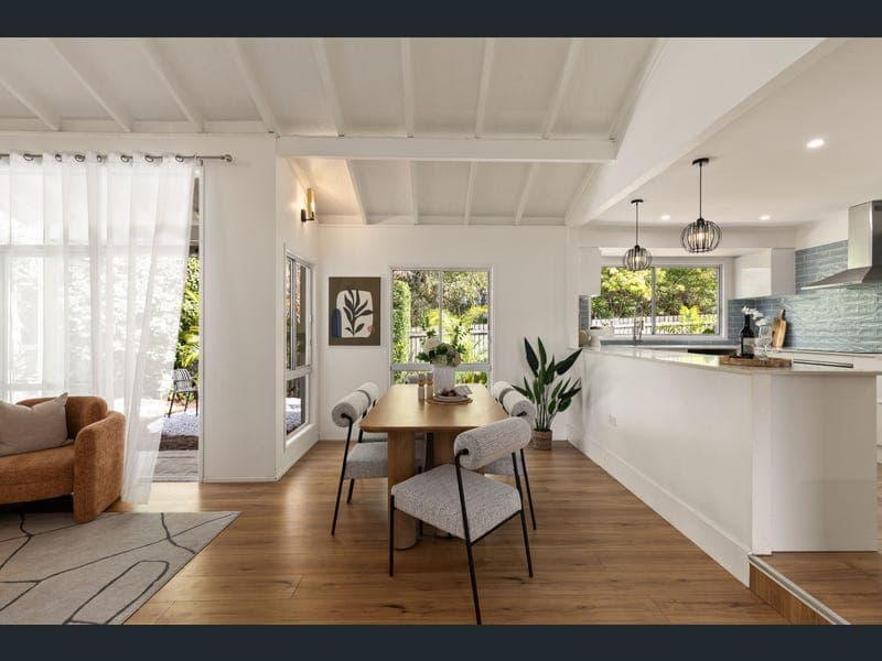 5 Lapford Court, Alexandra Hills — photo 1 of 5
