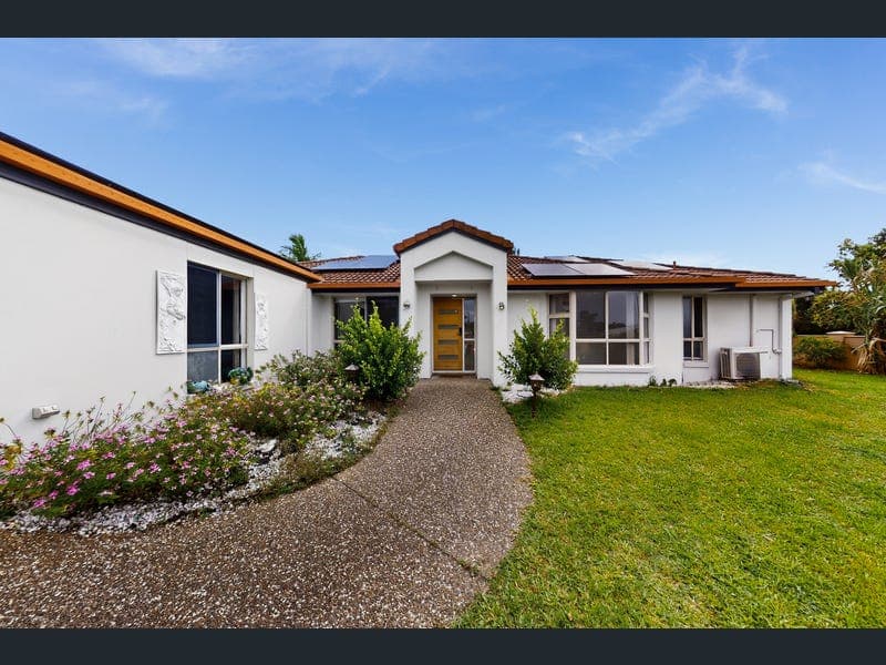 72 Daintree Drive, Parkwood — photo 1 of 5