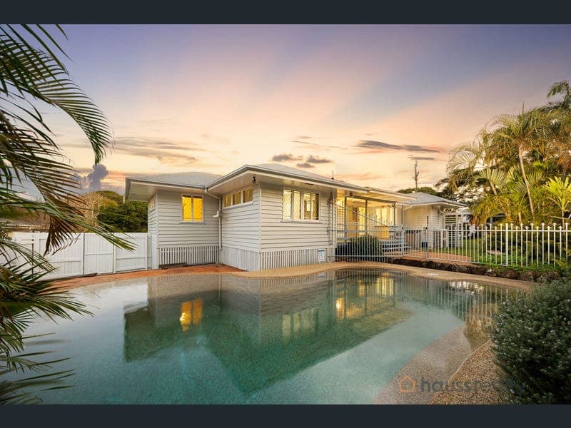 65 Camelot Street, Tennyson — photo 1 of 5