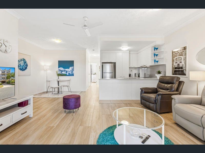 6/14 Yacht Street, Clontarf — photo 1 of 5