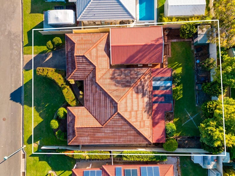 16 Marcus Way, Mudgeeraba — photo 1 of 5