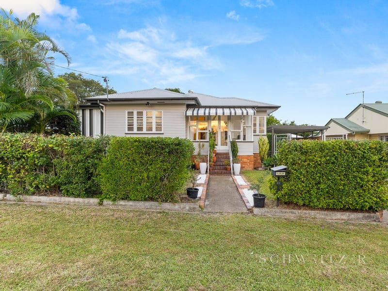 82 Cothill Road, Silkstone — photo 1 of 5