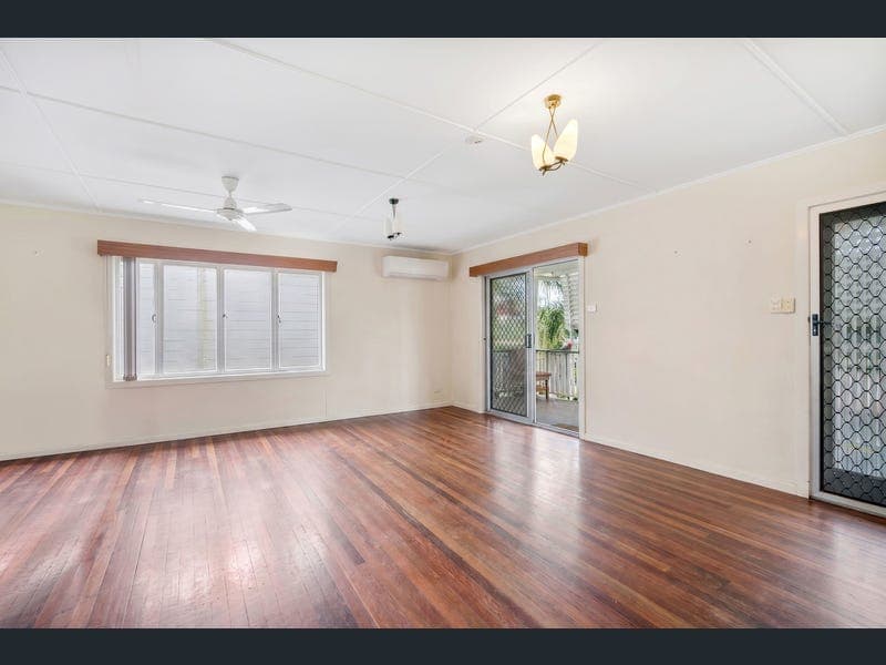 108 Bayswater Road, Pimlico — photo 1 of 5