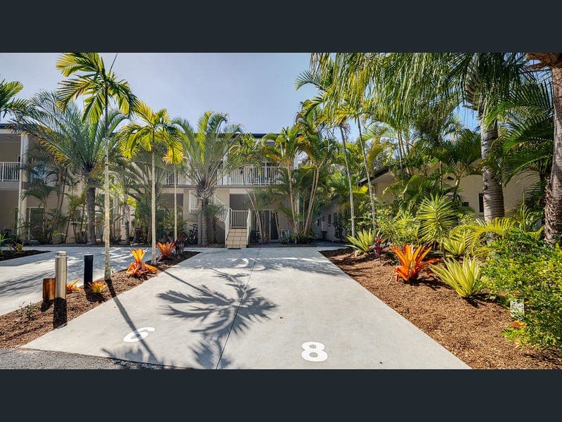 8/4 Ocean Beach Drive, Agnes Water — photo 1 of 5