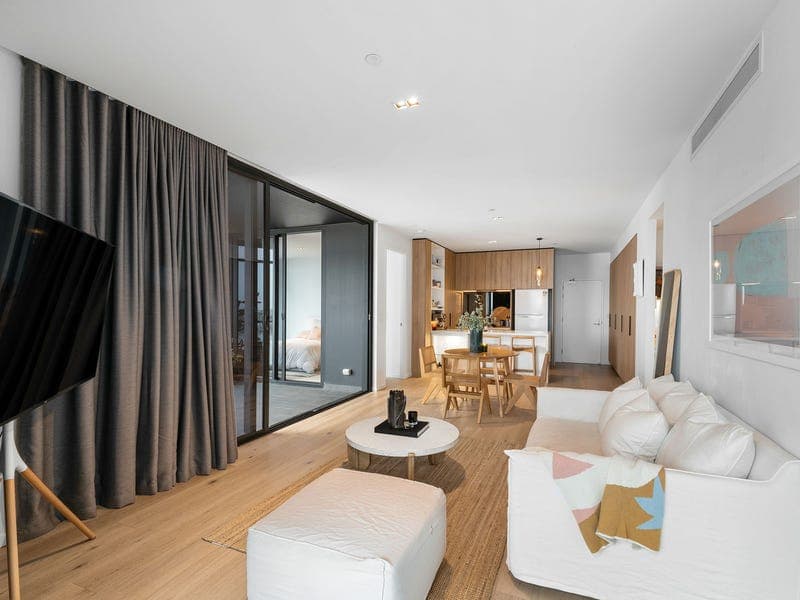 508/18 Longland Street, Newstead — photo 1 of 5