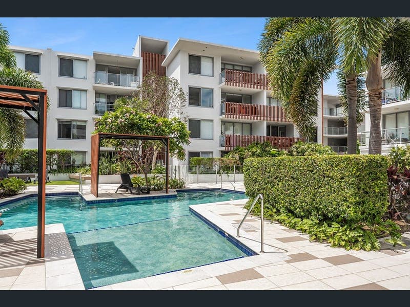2104/1-7 Waterford Ct, Bundall — photo 1 of 5