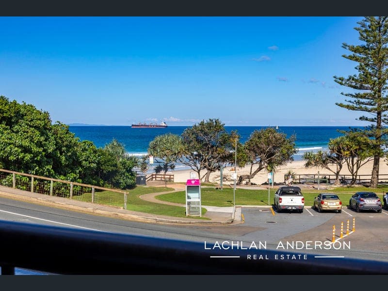2/7 Esplanade Bulcock Beach, Caloundra — photo 1 of 5