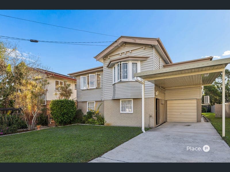 66 Milsom Street, Coorparoo — photo 1 of 5
