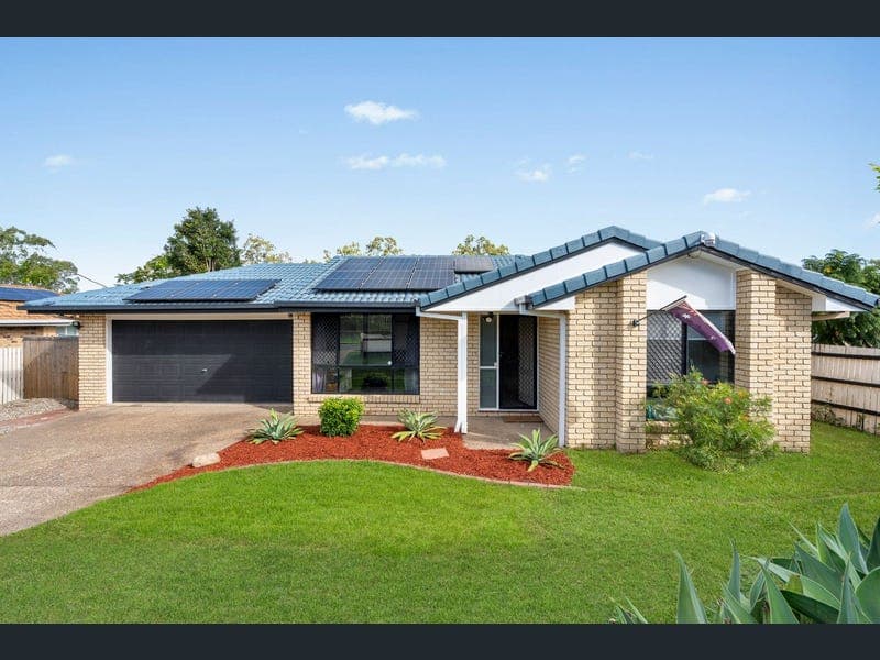4 Riseborough Crescent, Crestmead — photo 1 of 5