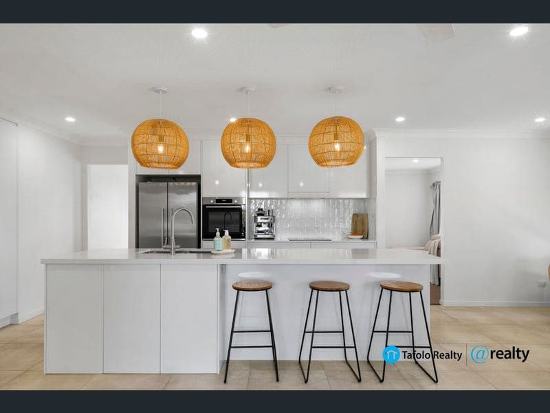 31 Frampton Street, Alexandra Hills — photo 1 of 5