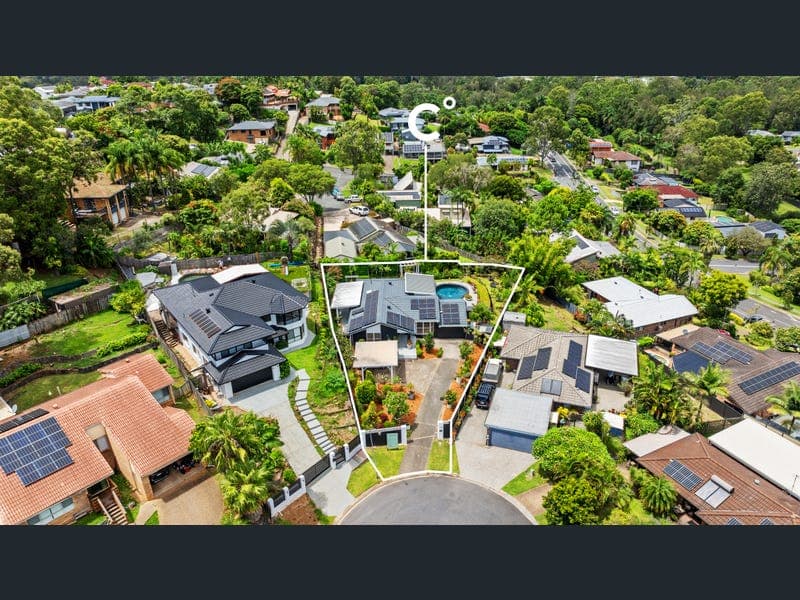 12 Quartz Place, Carrara — photo 1 of 5