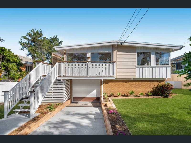 118 Basnett Street, Chermside West — photo 1 of 5