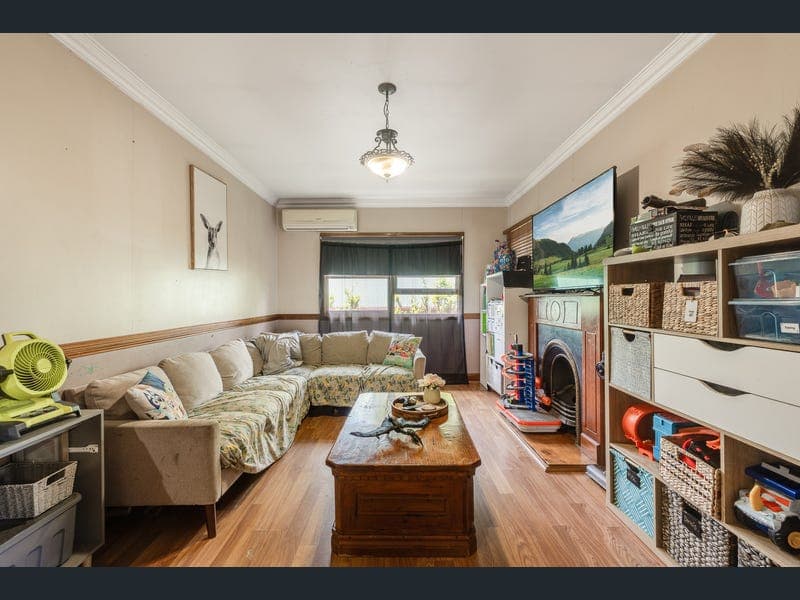 483 Tor Street, Newtown — photo 1 of 5