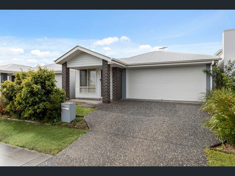 13 Arcadia Drive, Griffin — photo 1 of 5