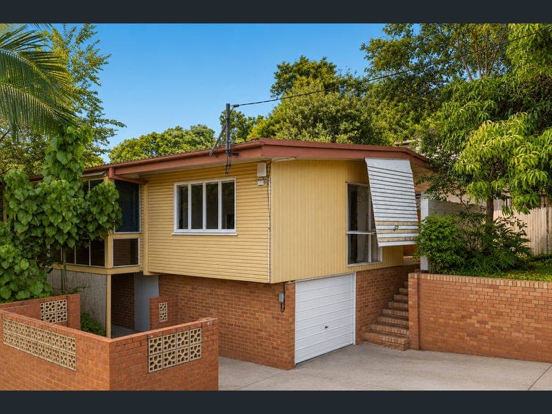 852 Moggill Road, Kenmore — photo 1 of 5