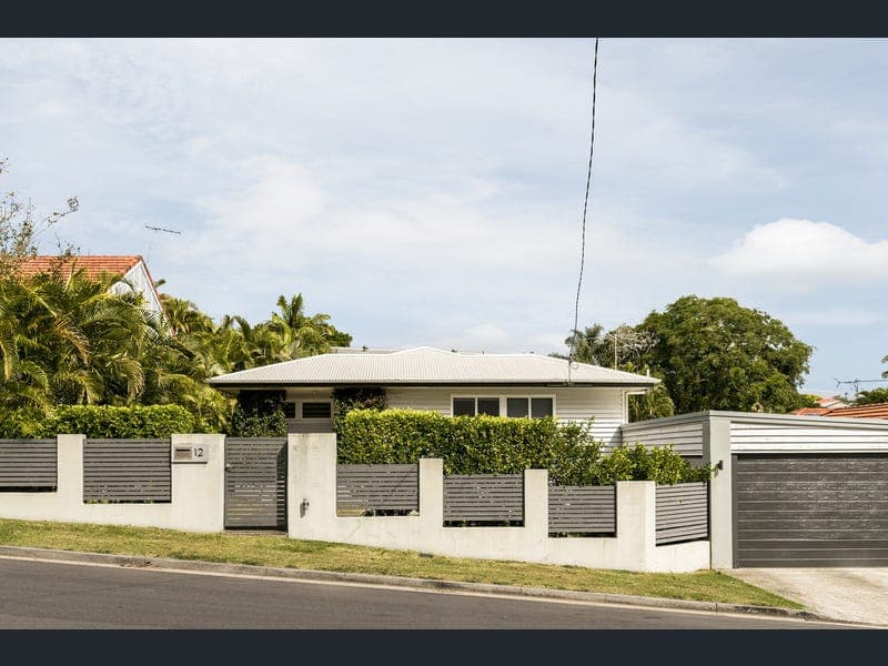 12 Vaucluse Street, Wavell Heights — photo 1 of 5