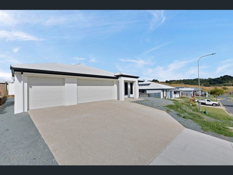11 Morehead Drive, Rural View — photo 1 of 5