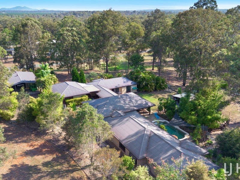 10-12 Ashleigh Court, Tinana South — photo 1 of 5