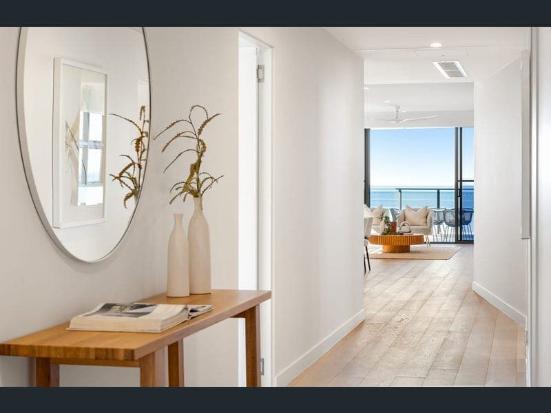 Unit 3/28 Woodcliffe Crescent, Woody Point — photo 1 of 5