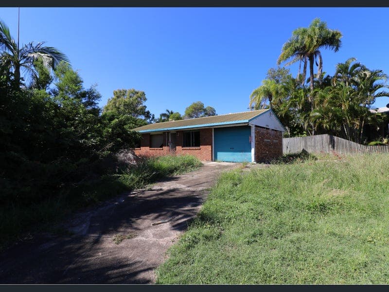 118 Elizabeth Street, Urangan — photo 1 of 3