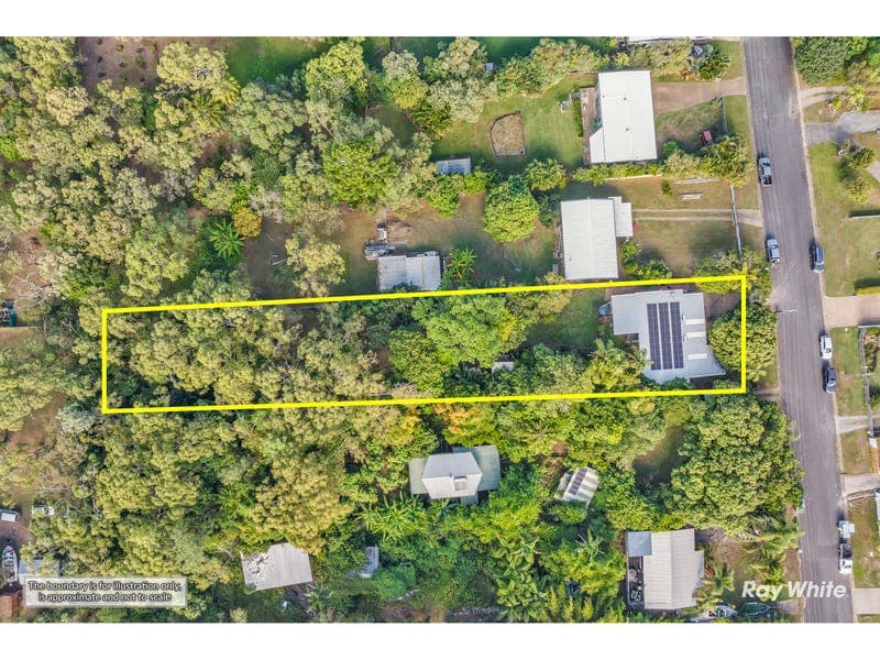 23 School Street, Yeppoon — photo 1 of 5