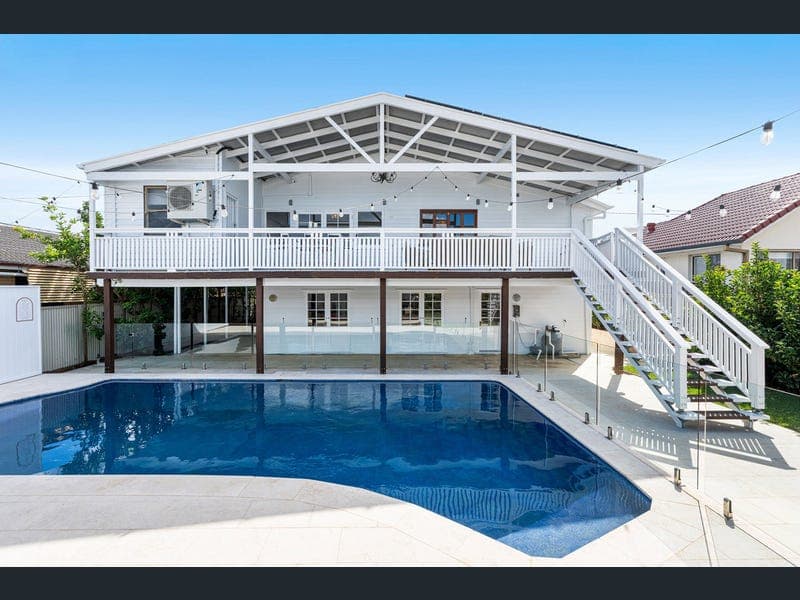 40 Sibley Road, Wynnum West — photo 1 of 5
