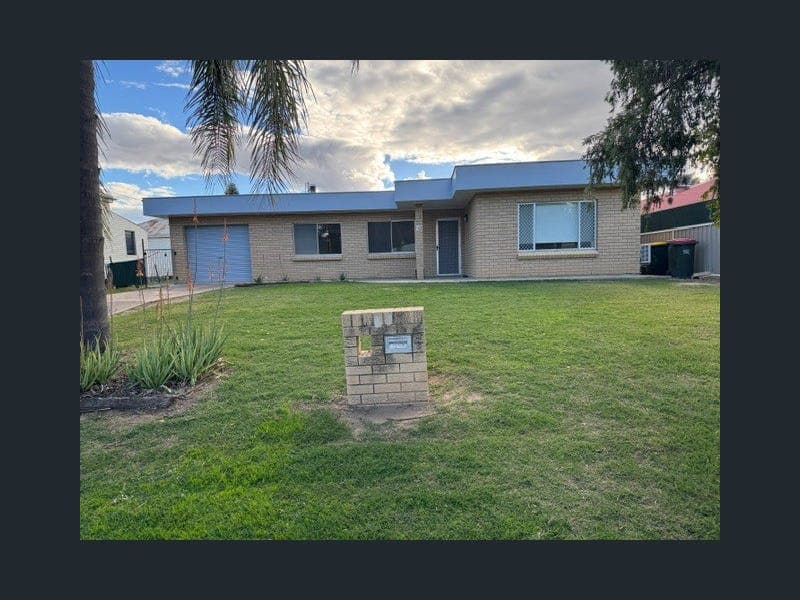 53 Albert St, Goondiwindi — photo 1 of 5