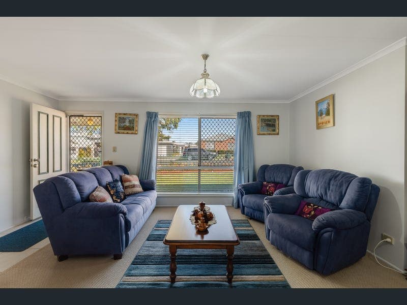15 Heather street, Kearneys Spring — photo 1 of 5