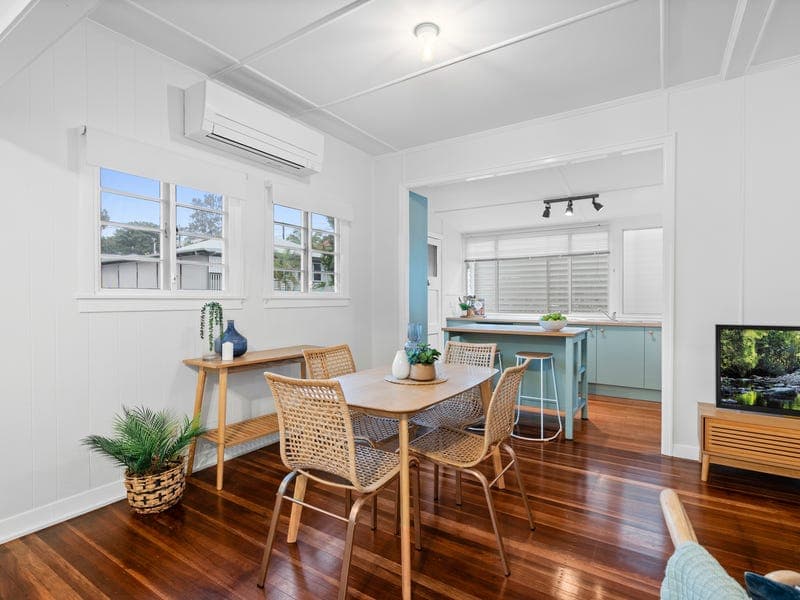74 Gatton Street, Mount Gravatt East — photo 1 of 5