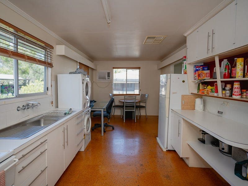 57 Taylor Street, Roma — photo 1 of 5