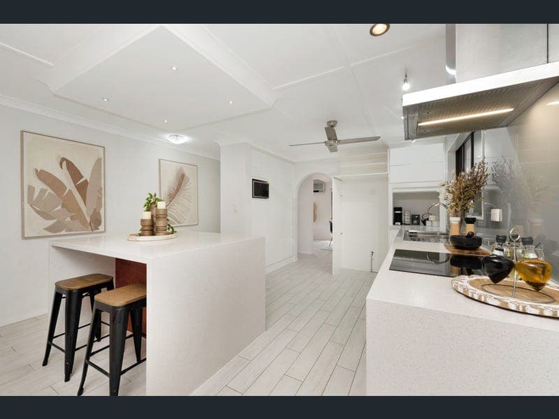 4 Lupin Court, Annandale — photo 1 of 5