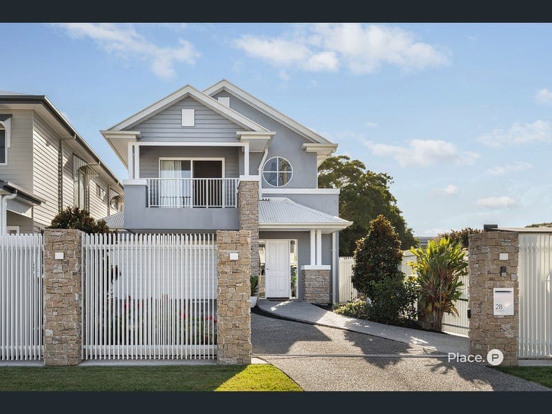 28 Clarke Street, Hendra — photo 1 of 5
