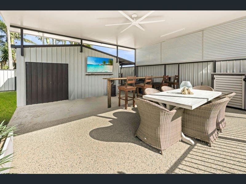 17 Anthony Vella Street, Rural View — photo 1 of 5