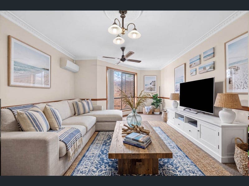 7 Chestnut Place, Forest Lake — photo 1 of 5