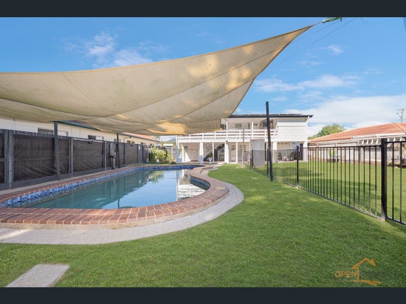151 Ross River Road, Mundingburra — photo 1 of 5