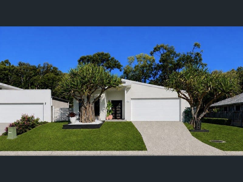 22 Newport Street, Peregian Beach — photo 1 of 5