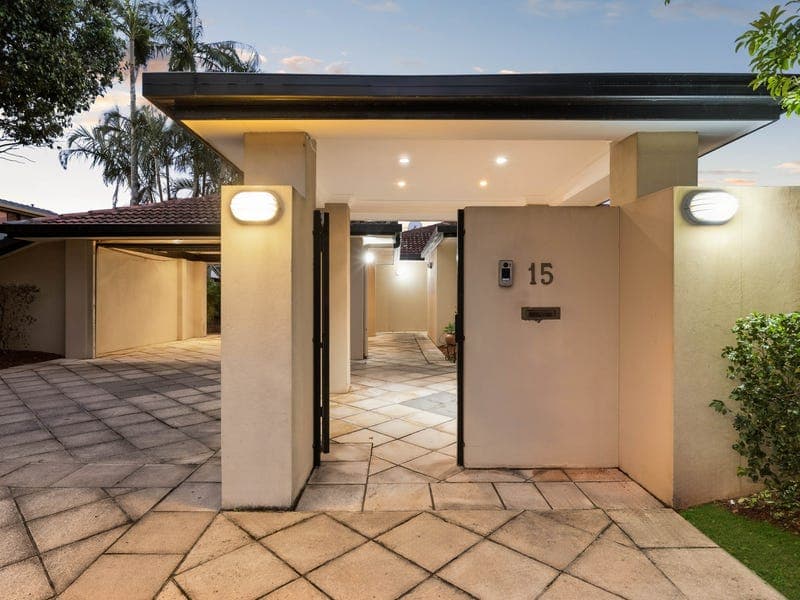 15 Angophora Street, Robertson — photo 1 of 5