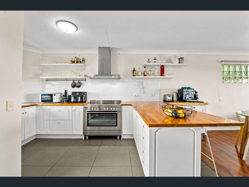 6/206 Bonney Avenue, Clayfield — photo 1 of 5