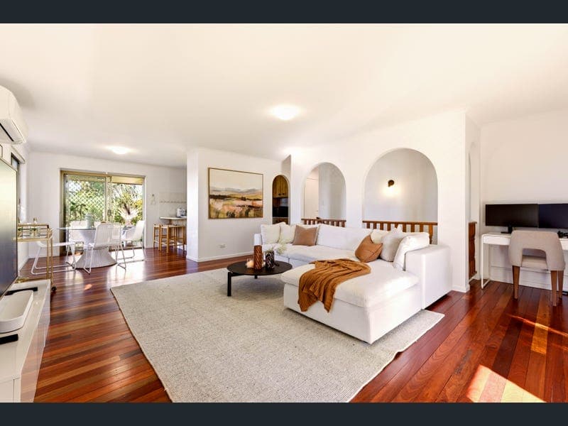 6 Beacon Drive, Cornubia — photo 1 of 5