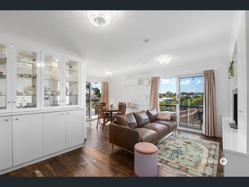 4/45 Derby Street, Coorparoo — photo 1 of 5