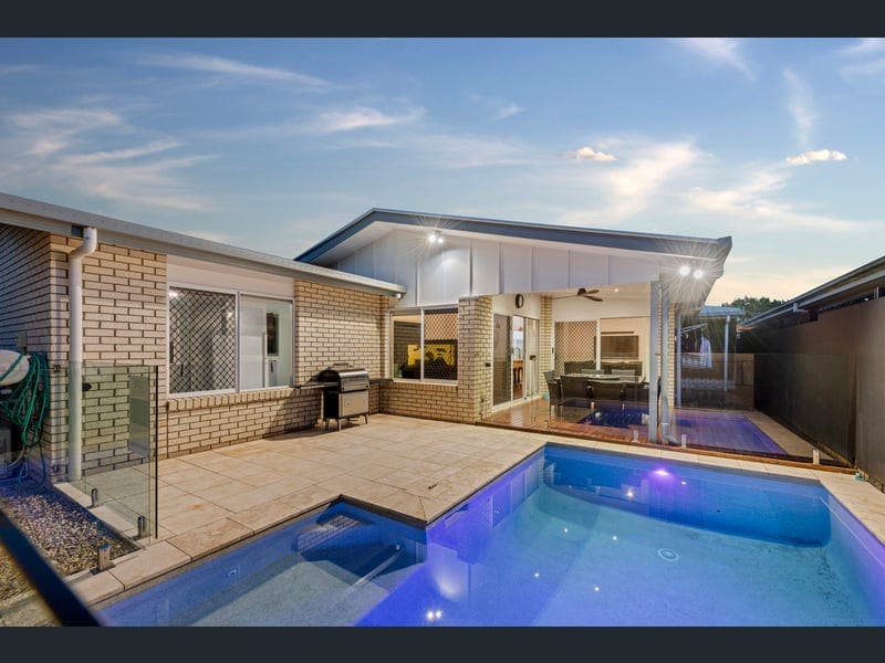 19 Cootharaba Crescent, Warner — photo 1 of 5